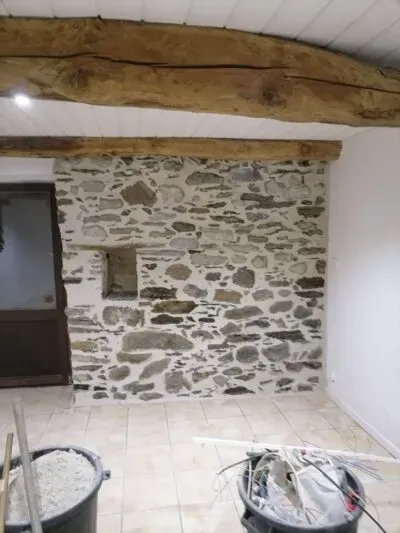 mur